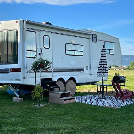 Mission Mountain Camper Apartman Saint Ignatius Kültér fotó