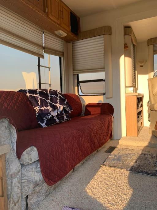 Mission Mountain Camper Apartman Saint Ignatius Kültér fotó